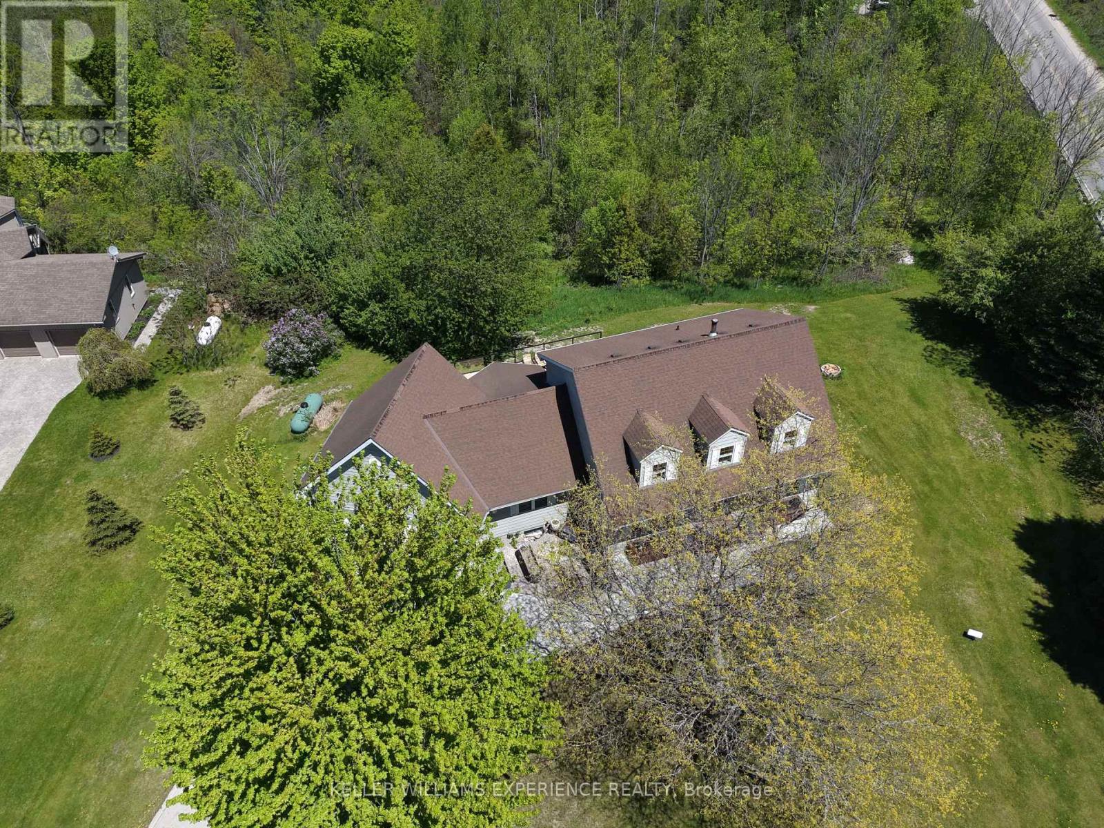 2 ALGONQUIN HEIGHTS COURT