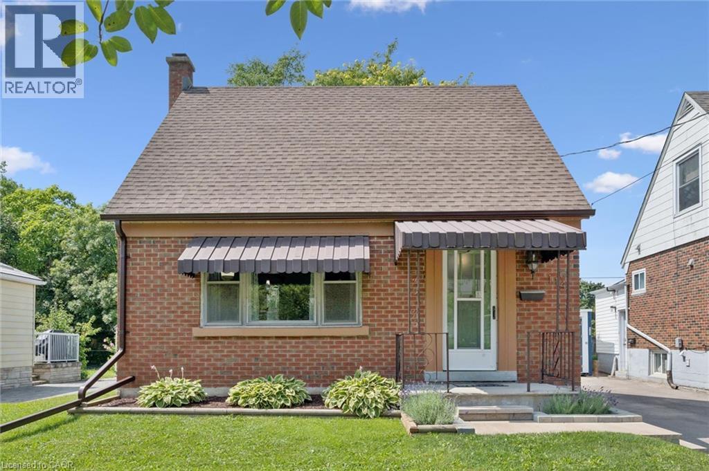 114 LORNE Crescent