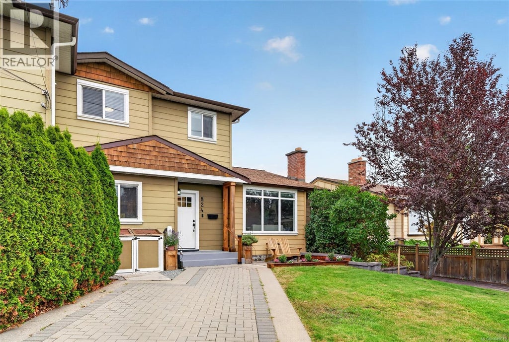 824 BECKWITH AVE, SAANICH, BC V8X 3S1 - Image 16063835.jpeg?d=l