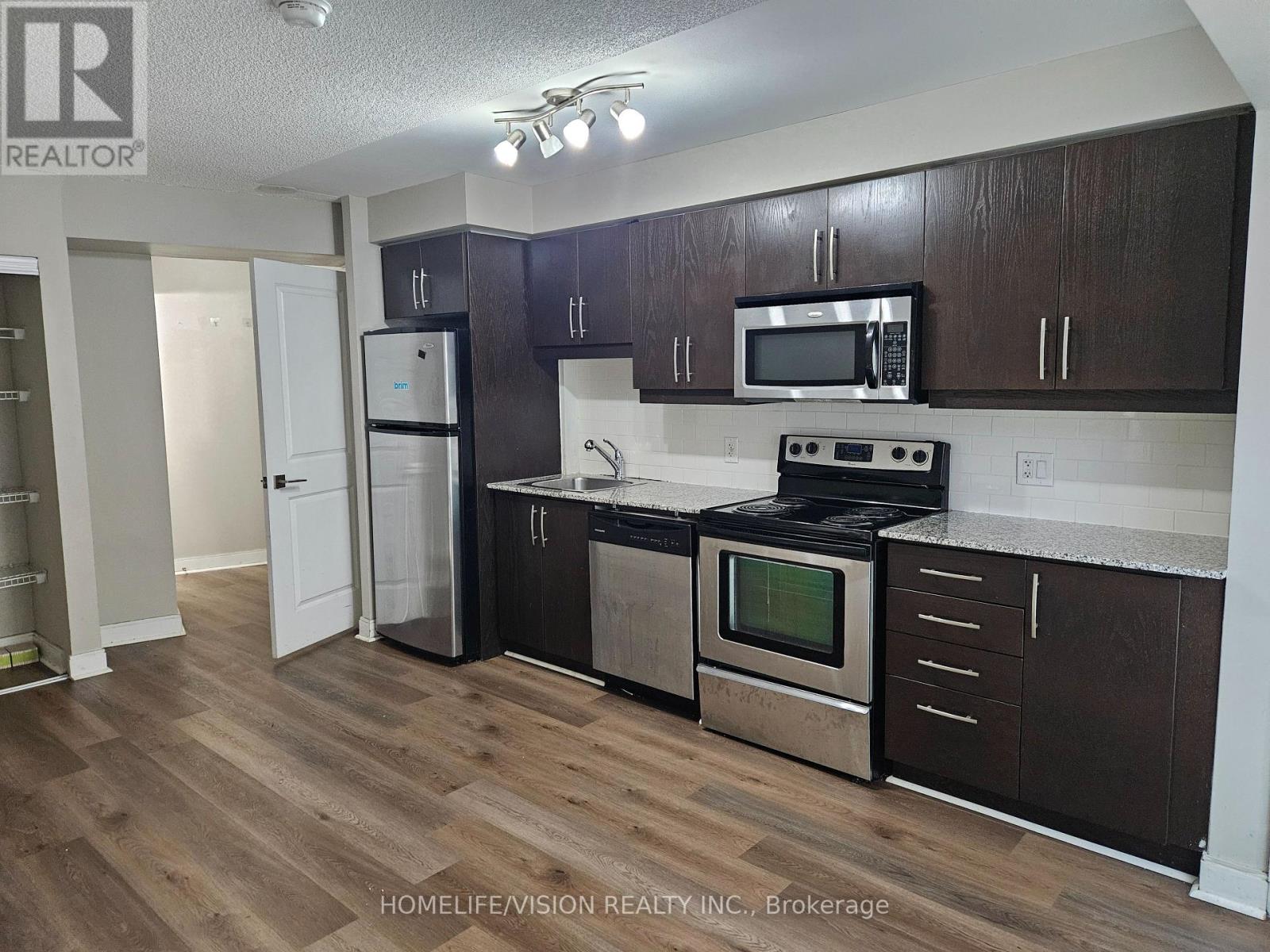610 - 1 SCOTT STREET