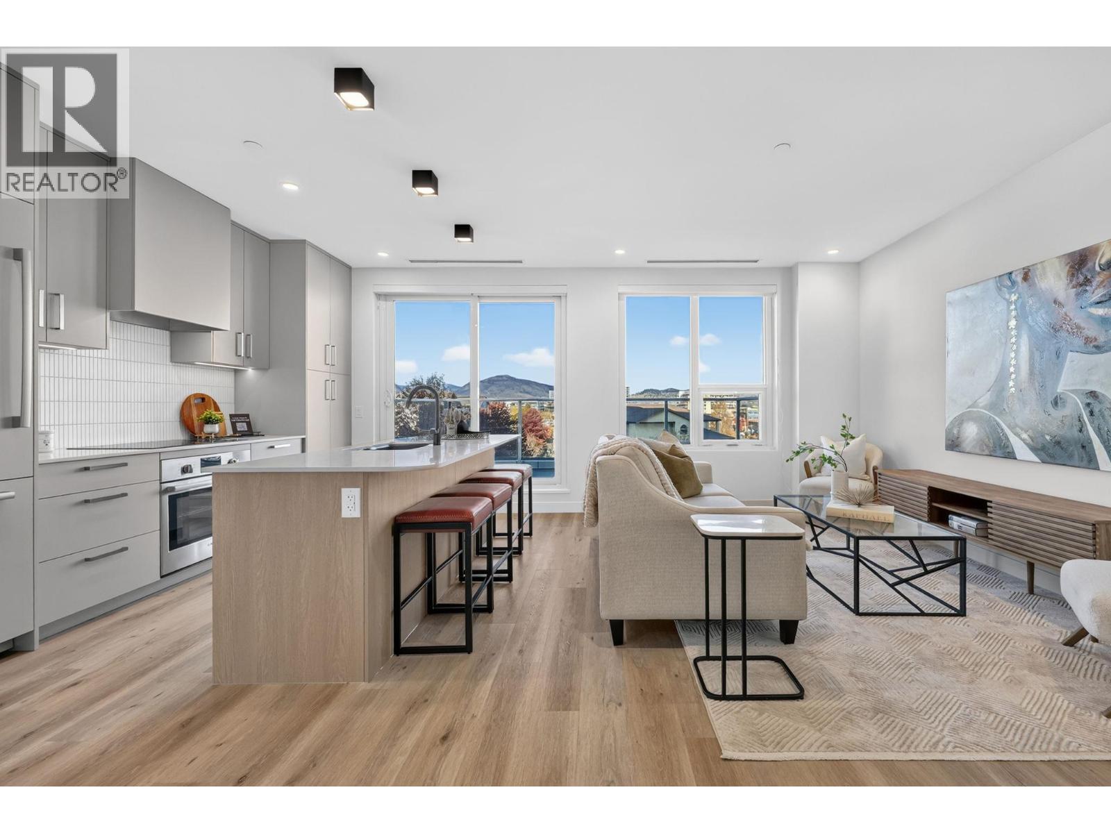 3300 Lakeshore Road Unit# 406