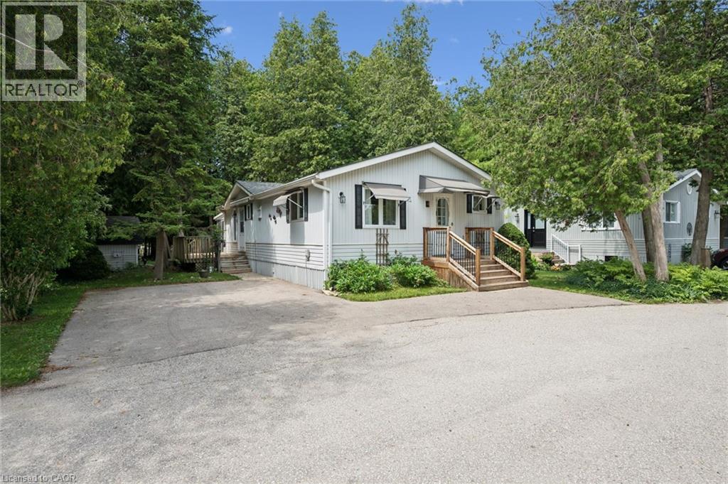 4 SPRUCE Avenue