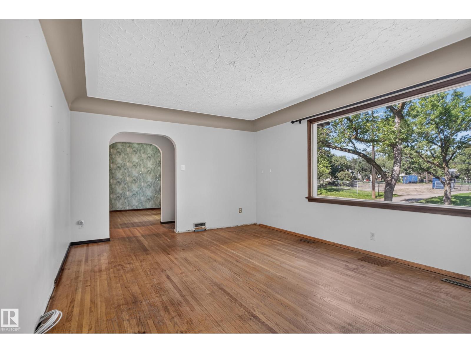 13351 109A AV NW