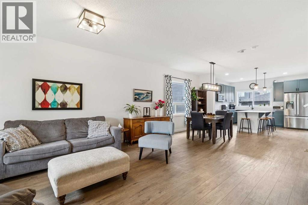 198 Legacy Reach Crescent SE
