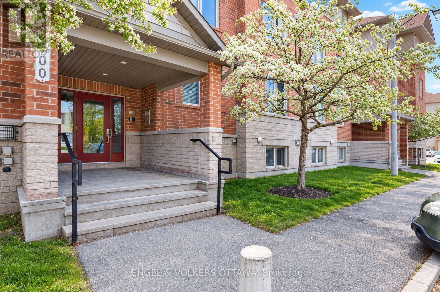500 STONEFIELD PRIVATE