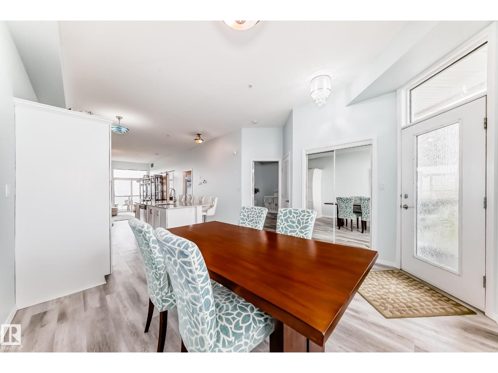 #414 9507 101 AV NW