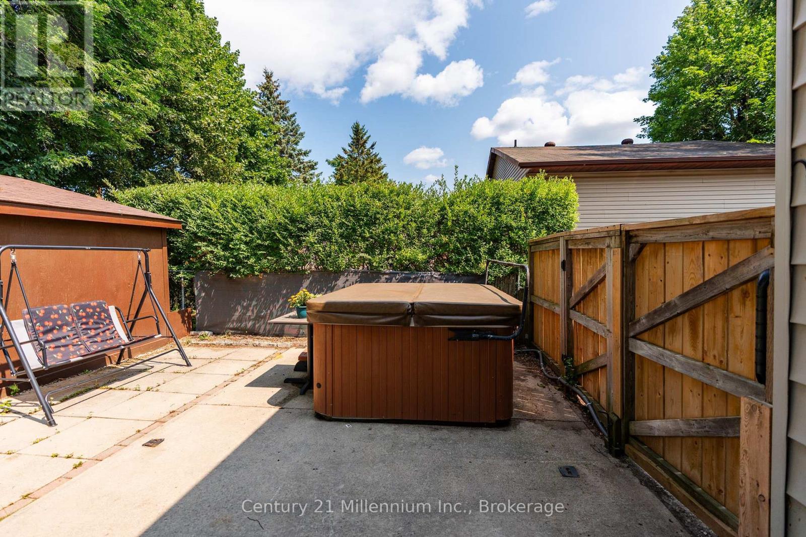 580 2ND A STREET W