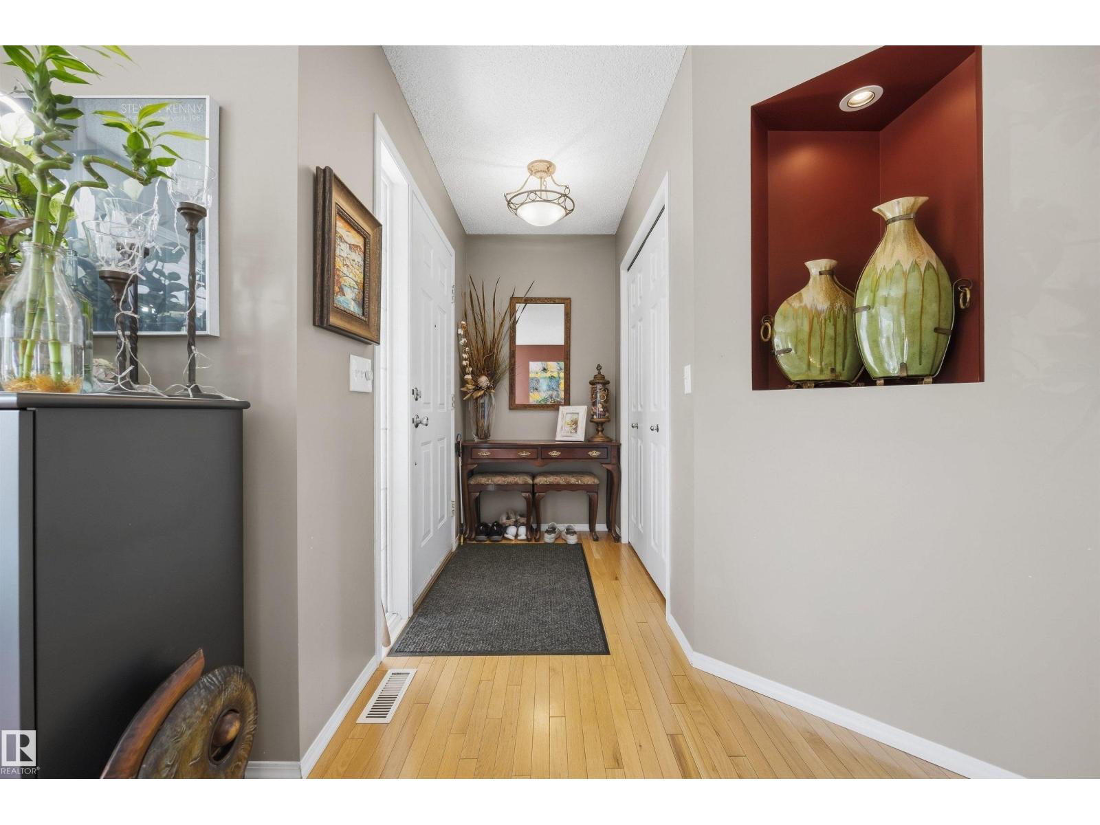 10885 75 ST NW