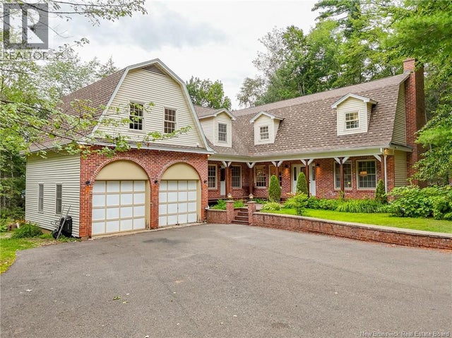 78 Woodmere Drive