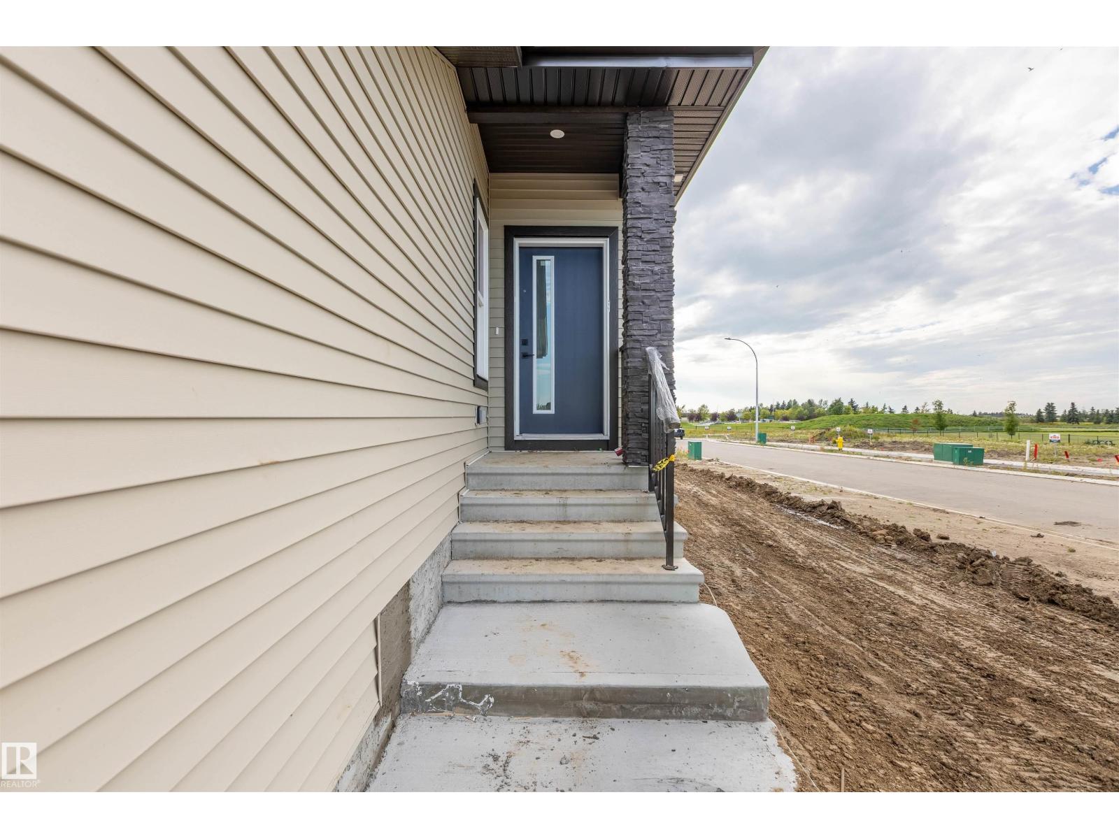 10462 104 ST