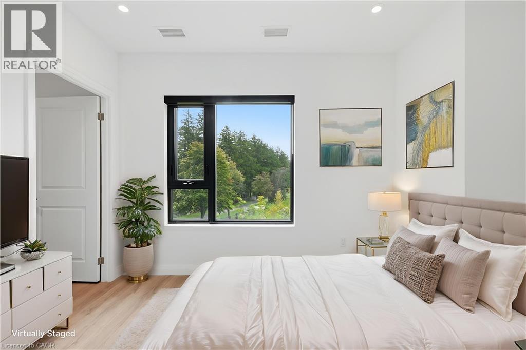 525 NEW DUNDEE Road Unit# 207