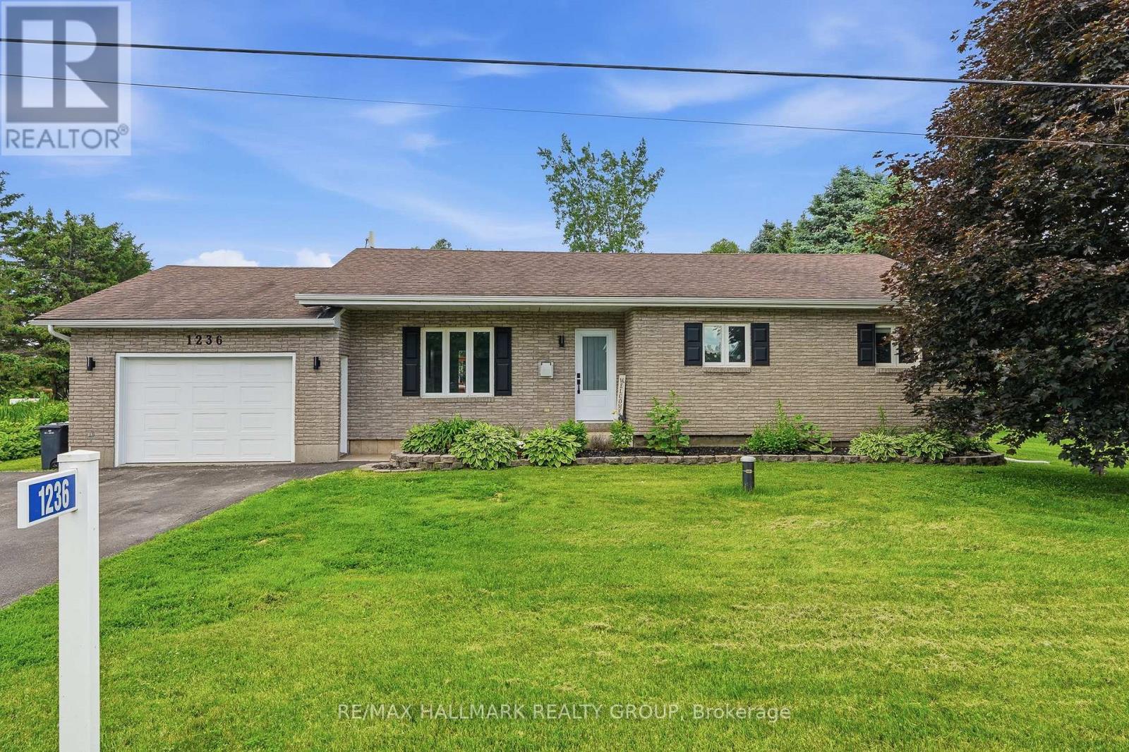 1236 ST ALBERT ROAD