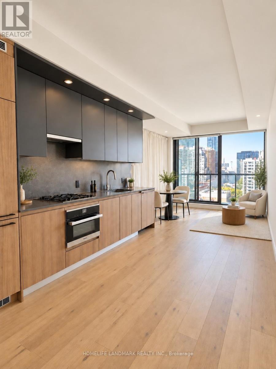 1206 - 81 WELLESLEY STREET
