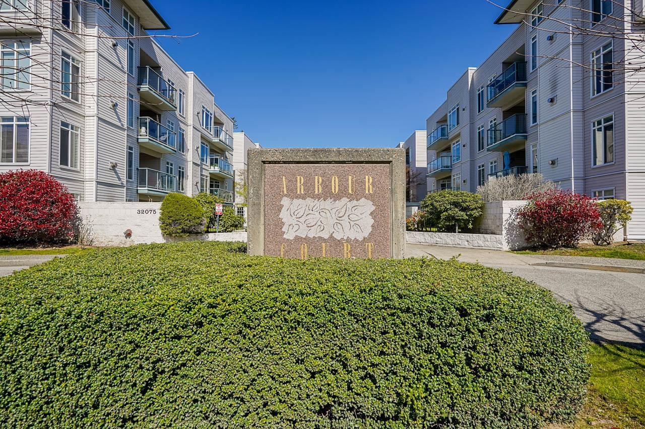 208 32075 GEORGE FERGUSON WAY
