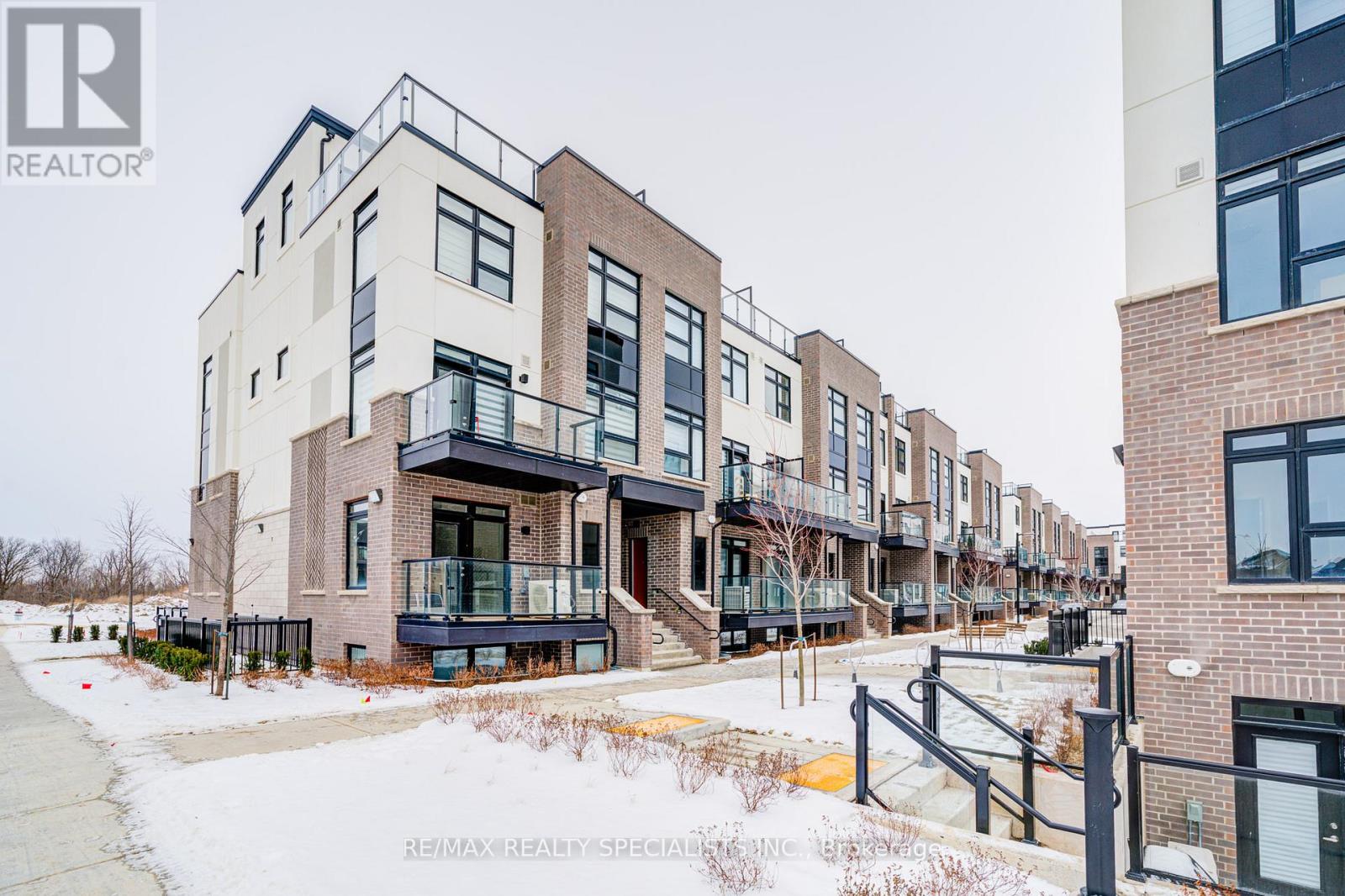 108 - 1573 ROSE WAY