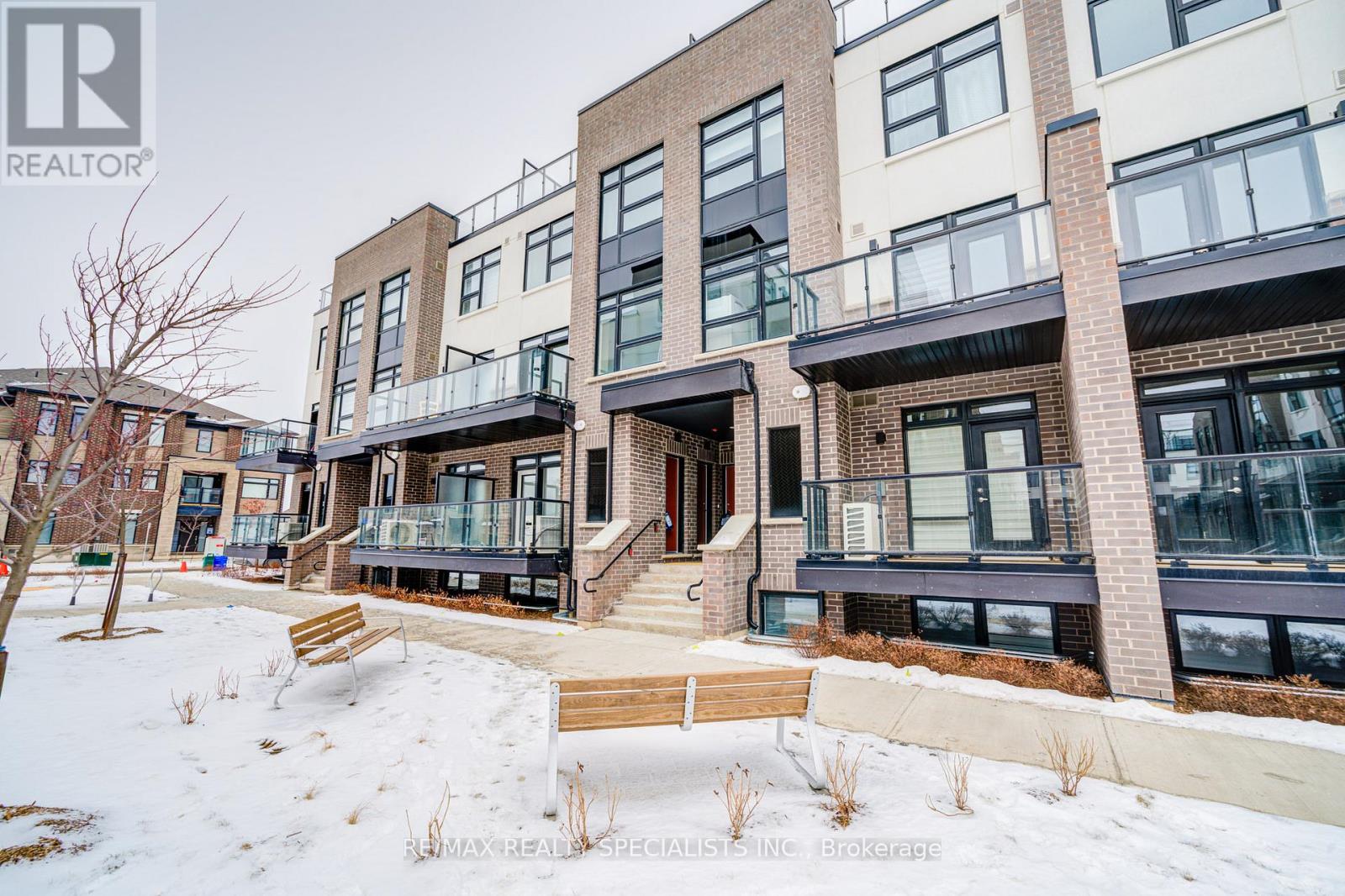 108 - 1573 ROSE WAY