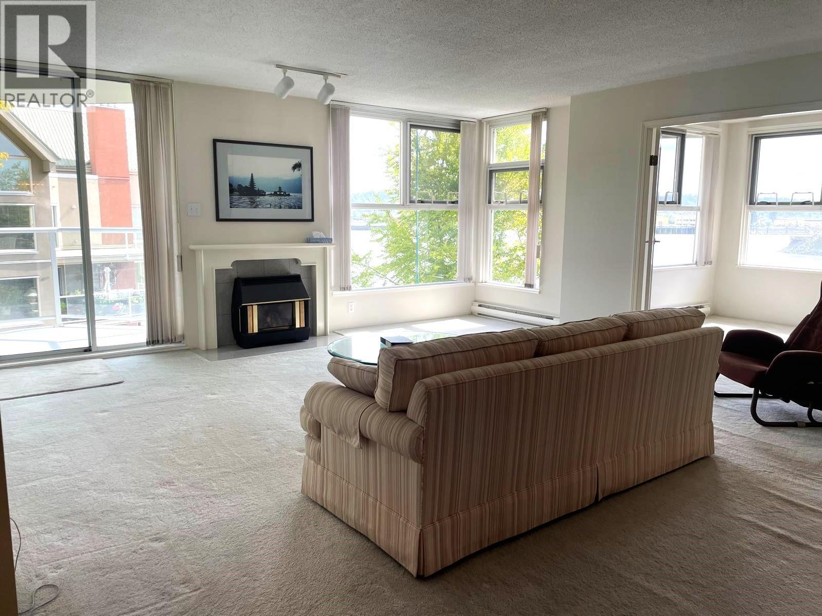 403 1250 QUAYSIDE DRIVE