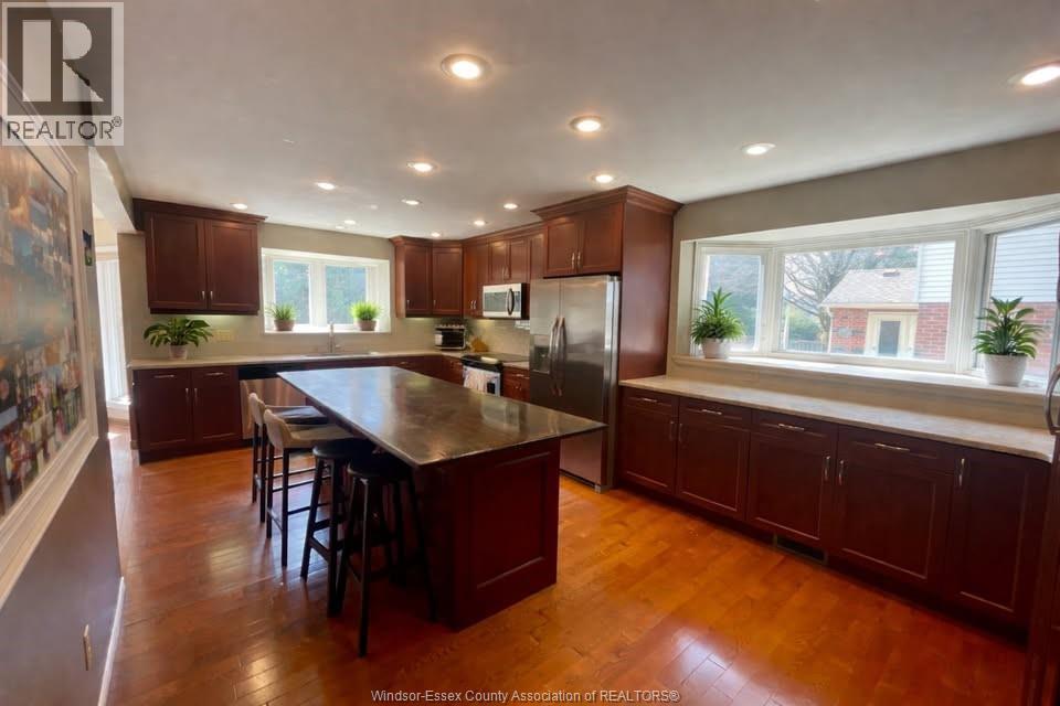 555 JEFFREYBROOK DRIVE