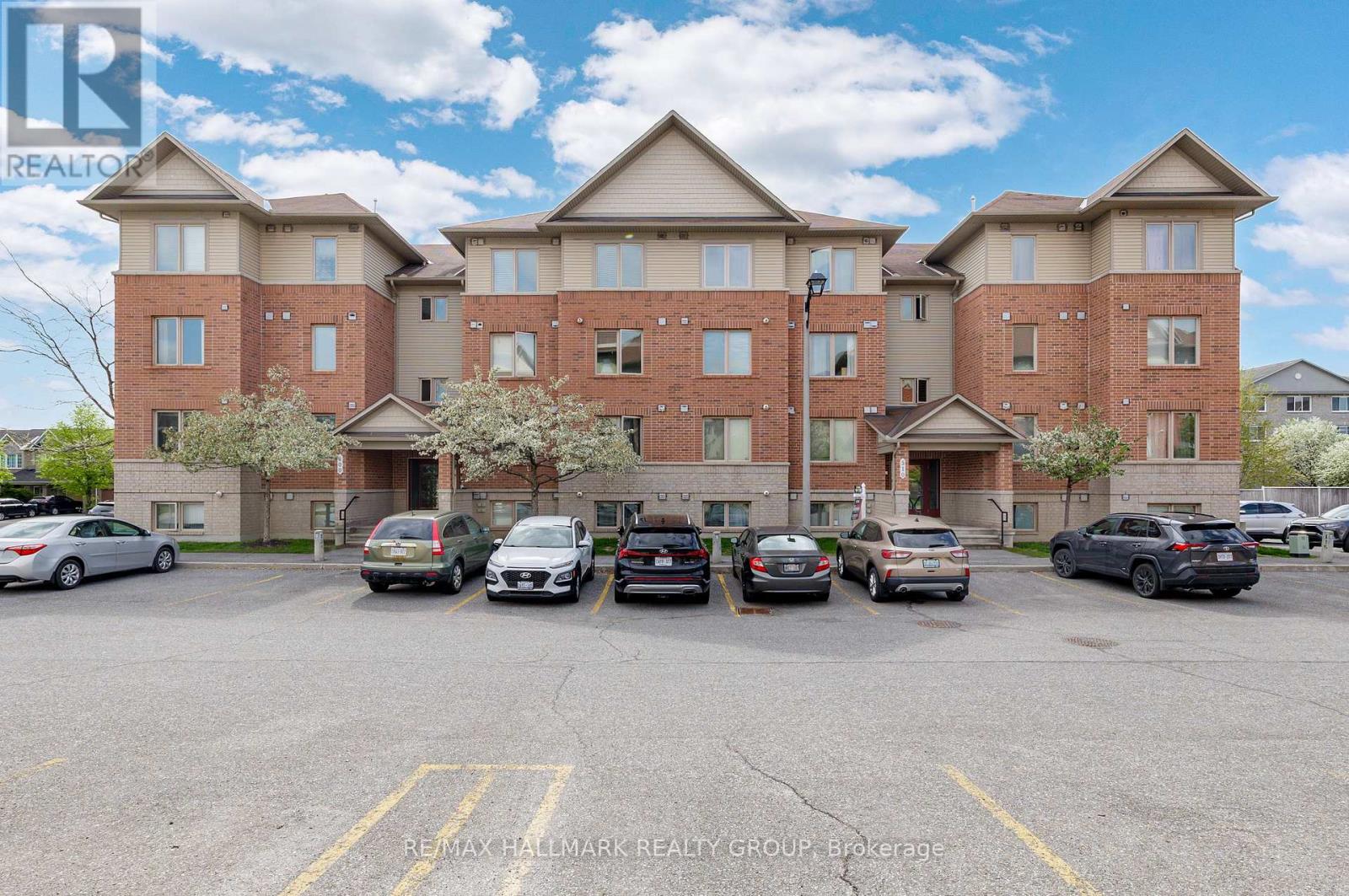 6 - 500 STONEFIELD PRIVATE