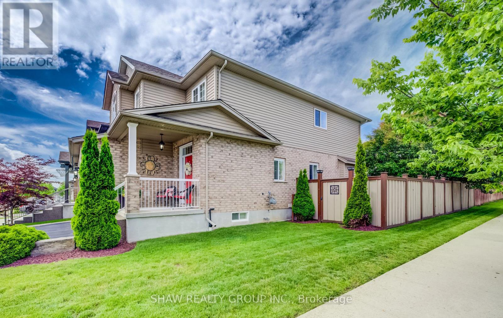 300 WATERVALE CRESCENT
