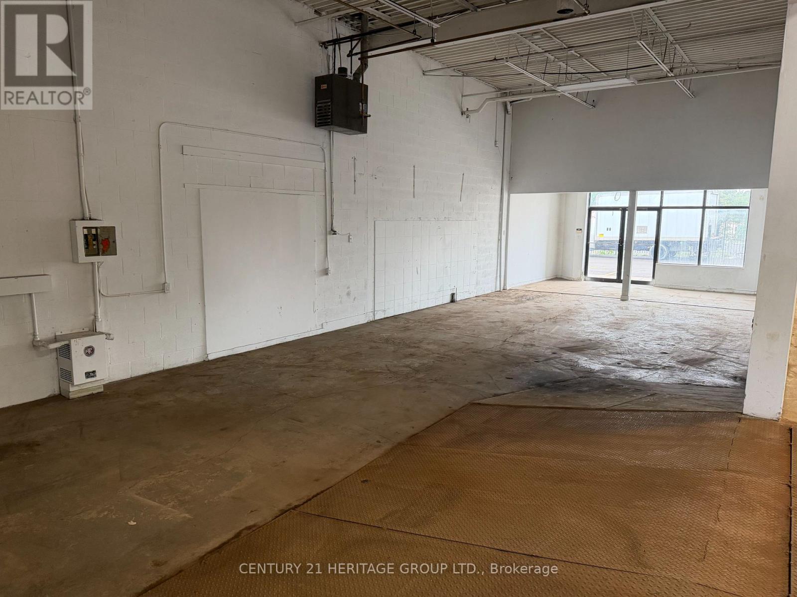 41 - 4544 DUFFERIN STREET
