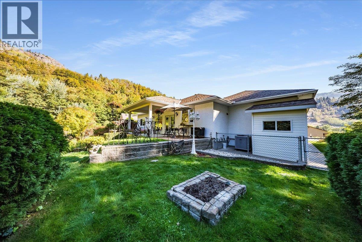 1275 Paquette Drive