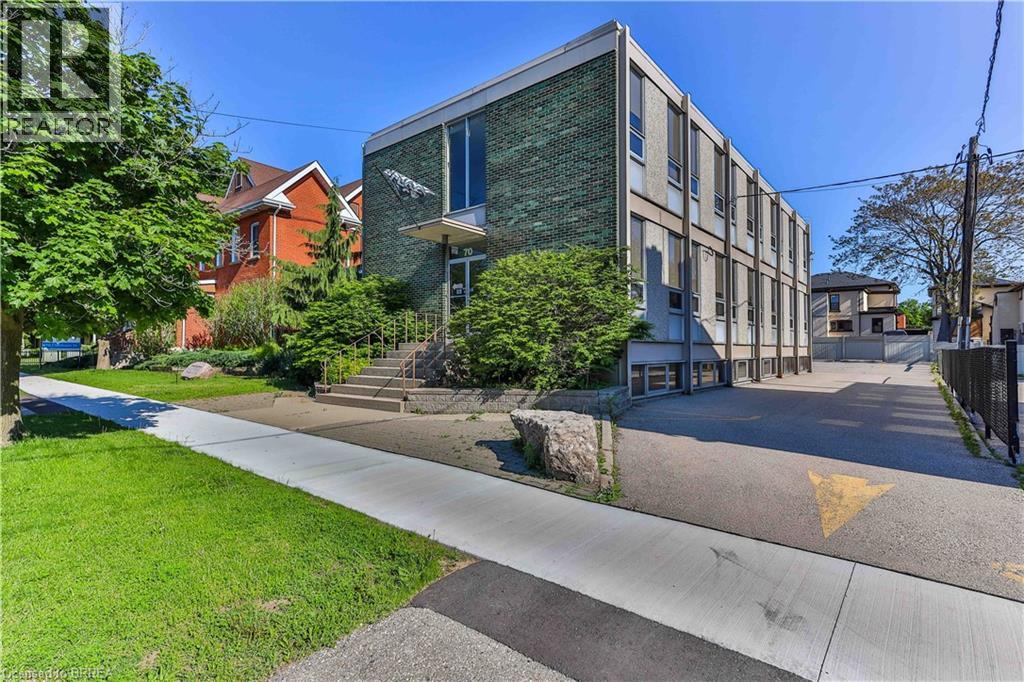 70 CHATHAM Street