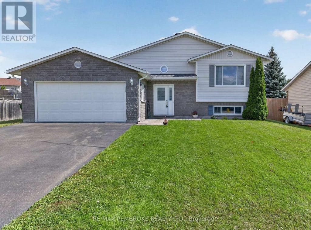 4 WINFIELD STREET, PETAWAWA, ON K8H 0A1 - Image 1196955962.jpeg?d=l