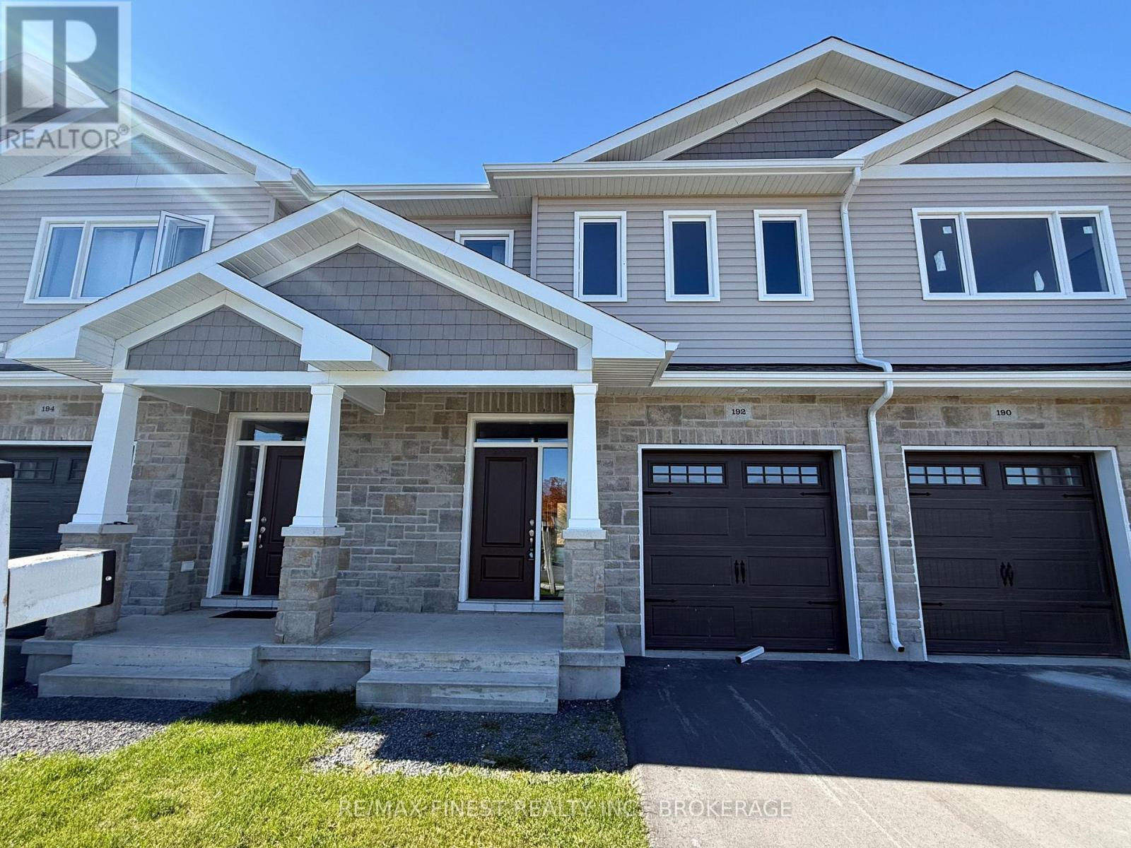 192 HERITAGE PARK DRIVE