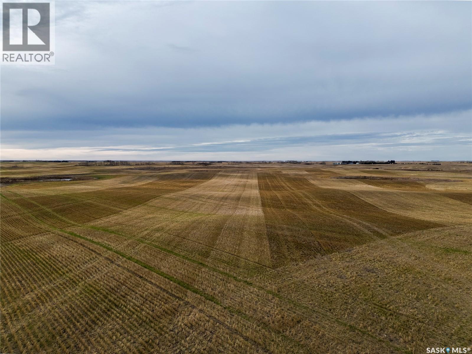 2,880 Acre Farm With Yard - Grayson