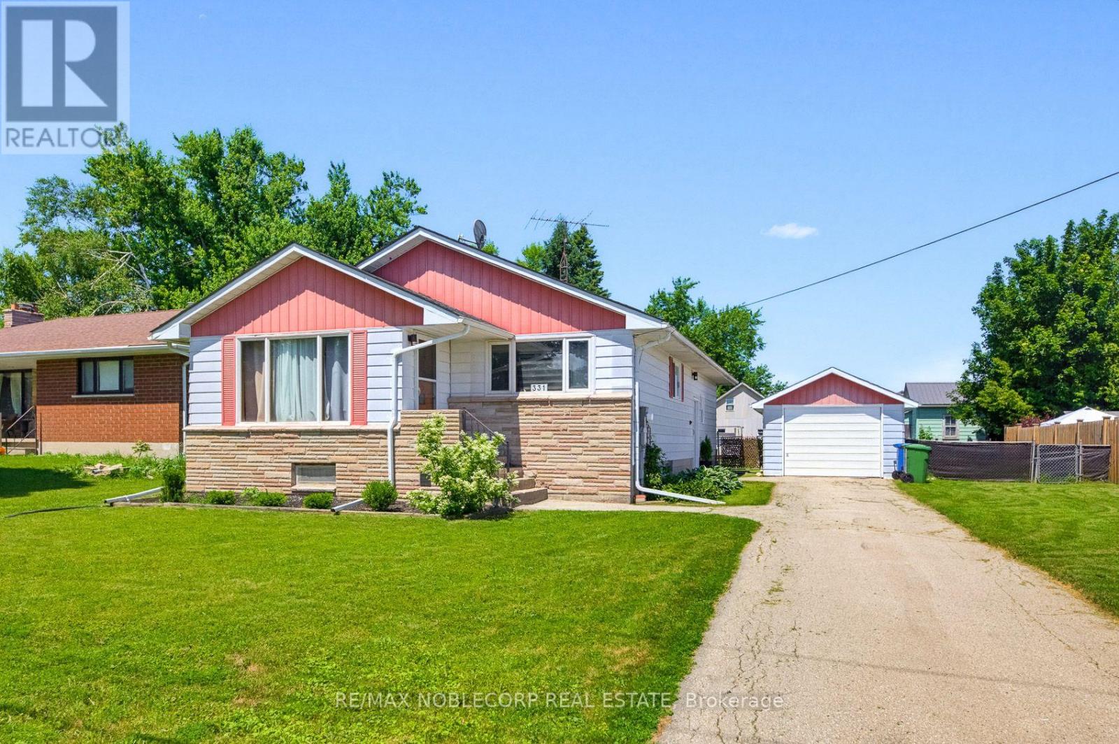 331 VICTORIA STREET W