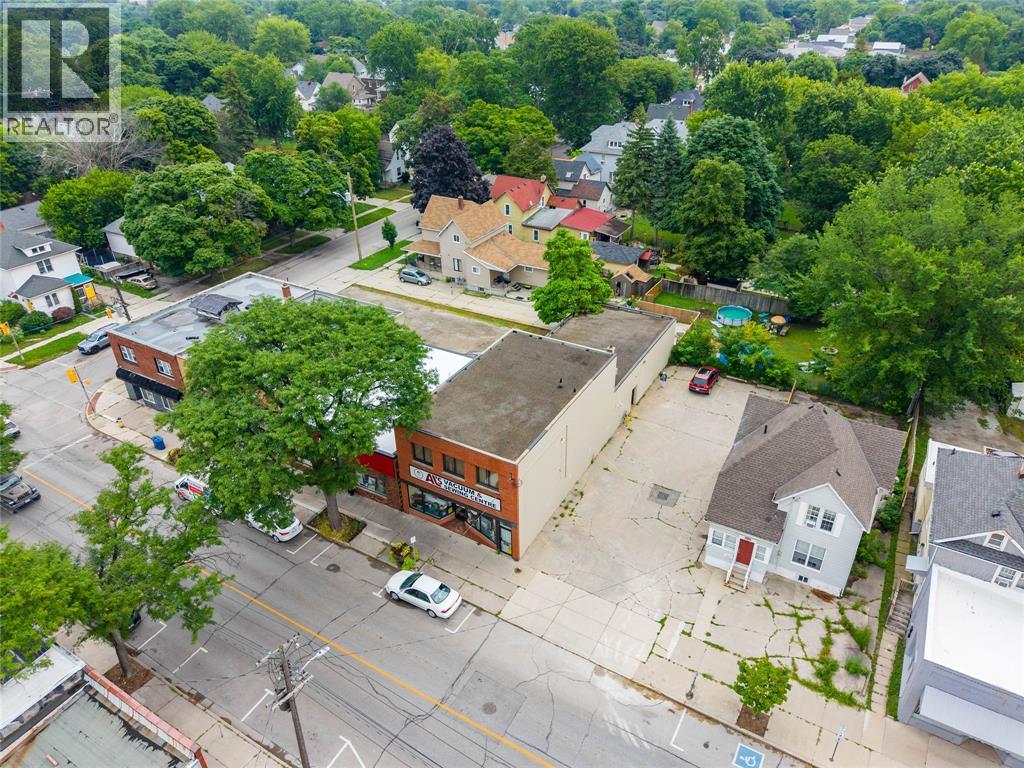 110 MITTON STREET South