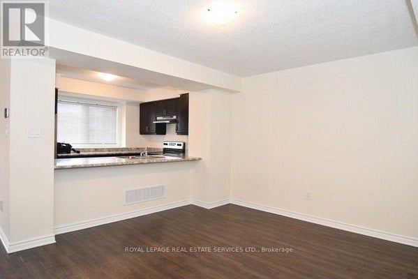 90 Howe Ave, Toronto (Clairlea-Birchmount), ON 3