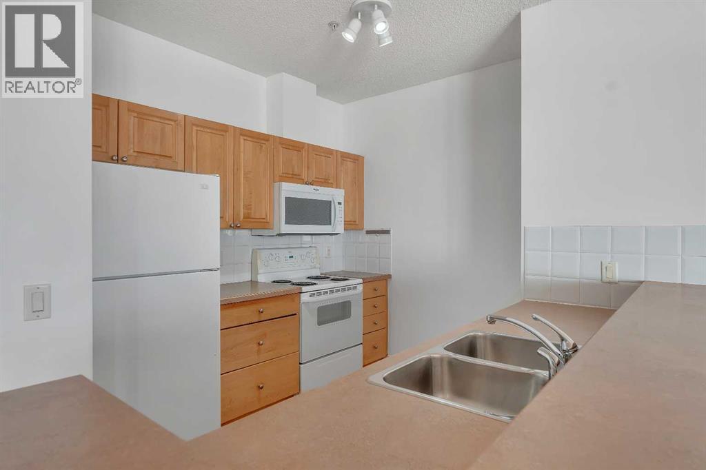 2222, 1010 Arbour Lake Road NW