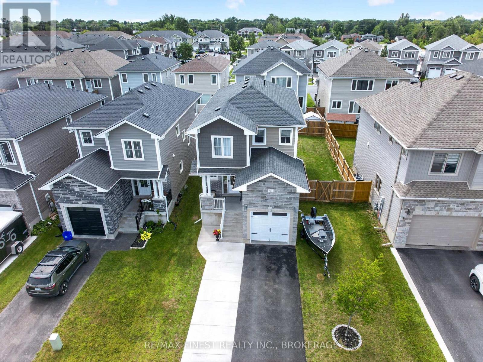 524 BETH CRESCENT
