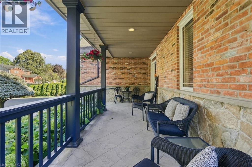 4 SUMMIT Drive