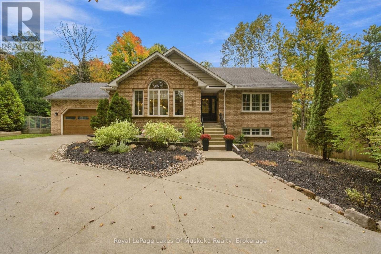 1002 JOSEPH PLACE