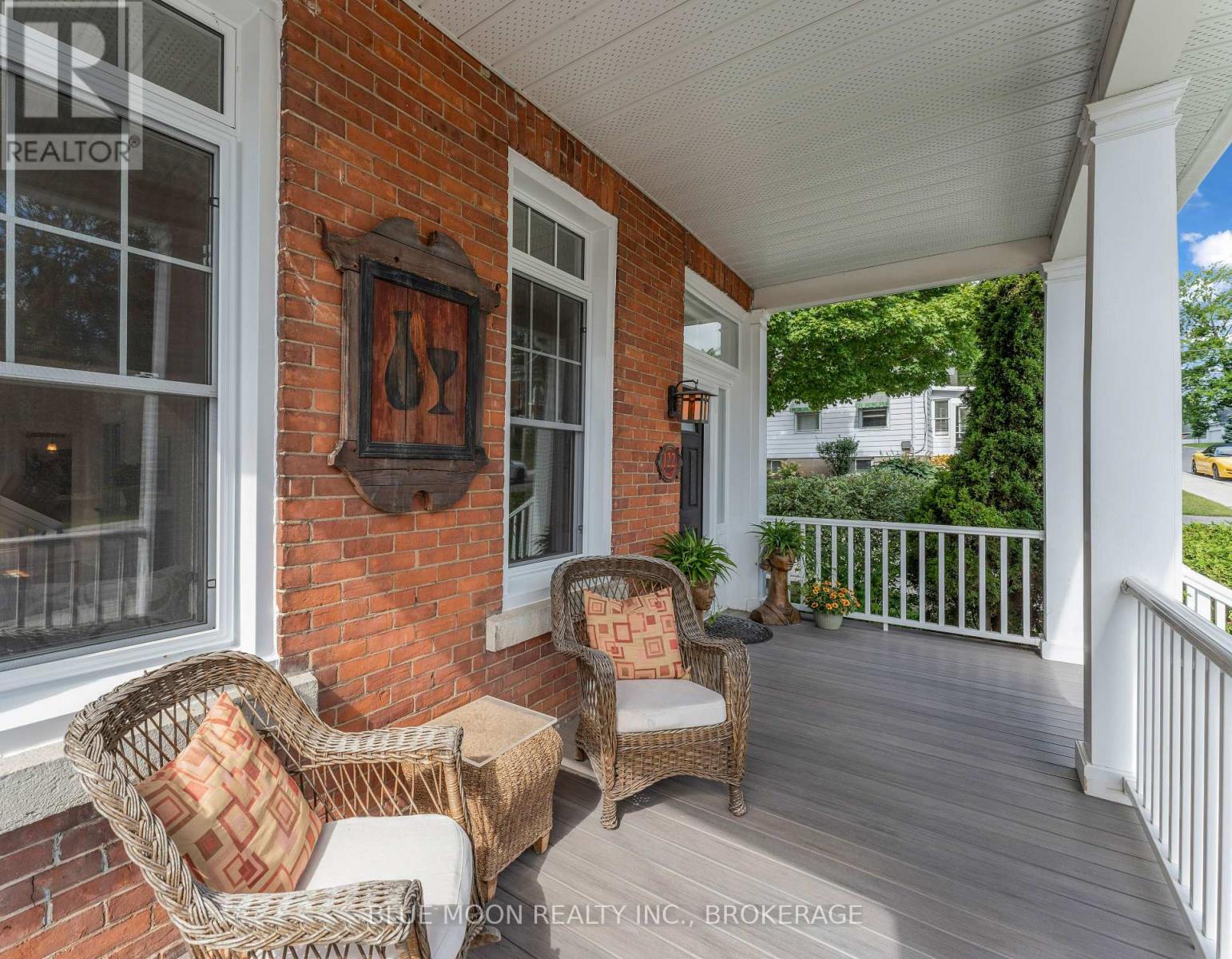 122 RICHARD STREET
