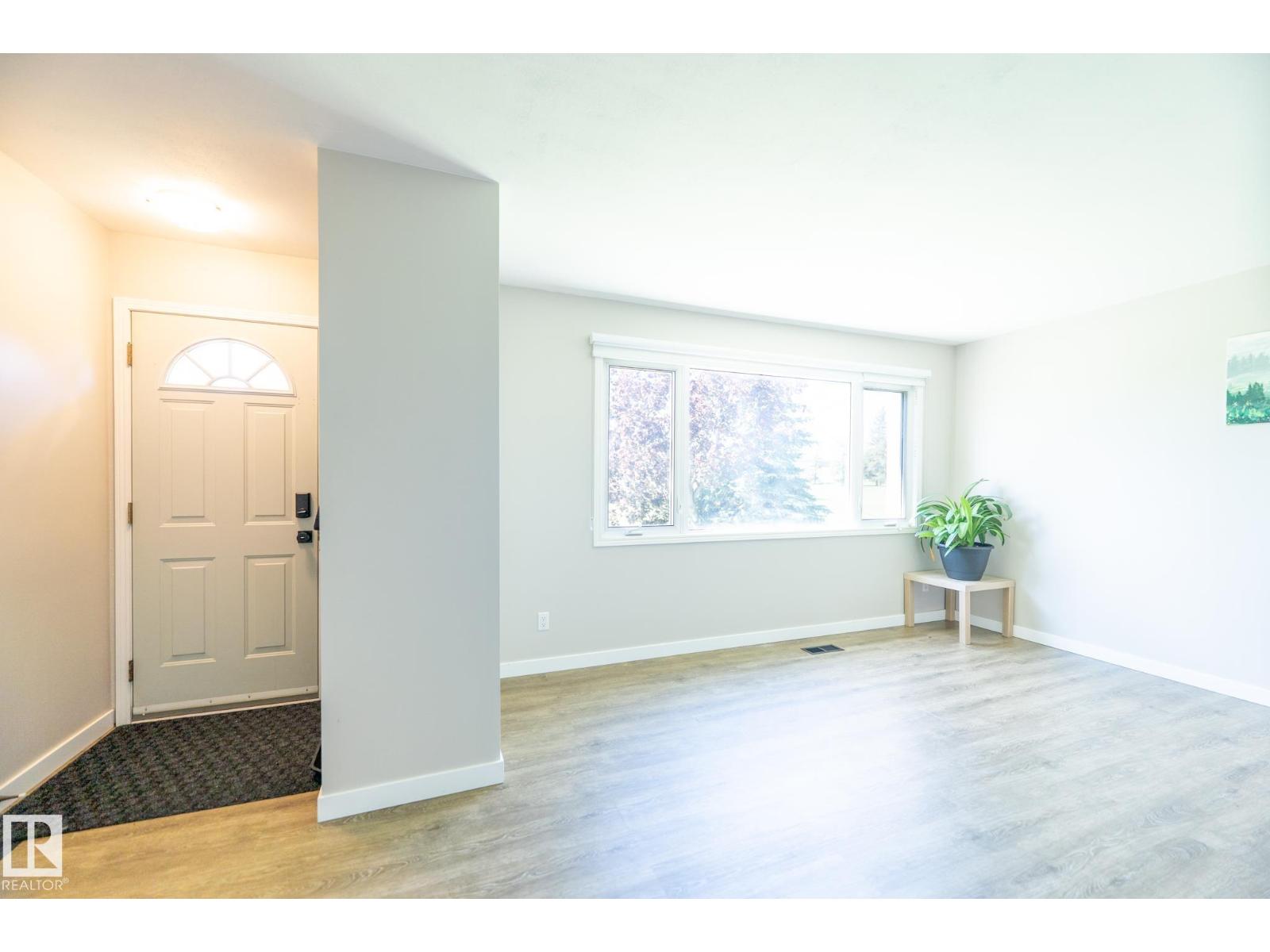 13309 85 ST NW