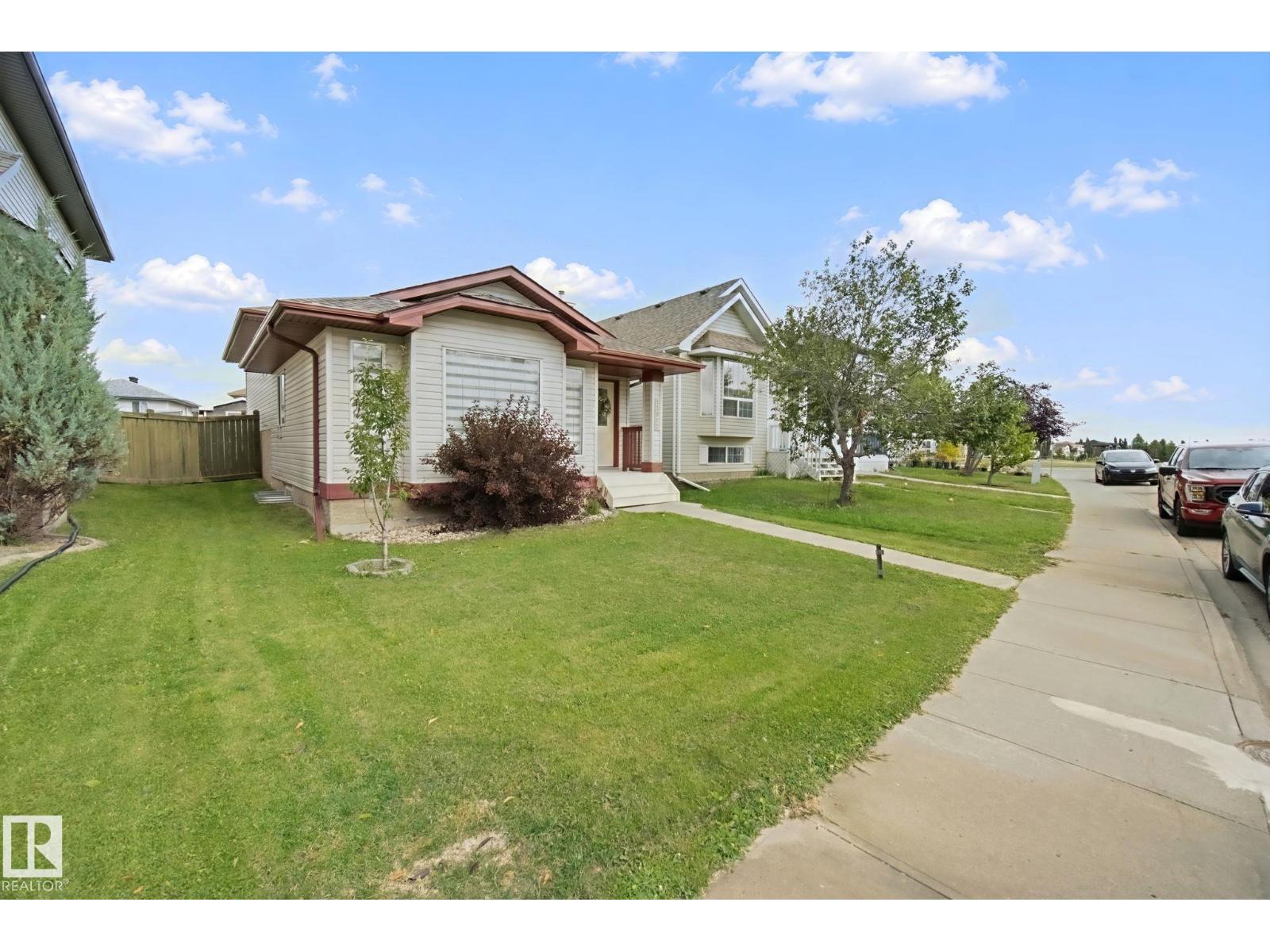 13912 156 AV NW