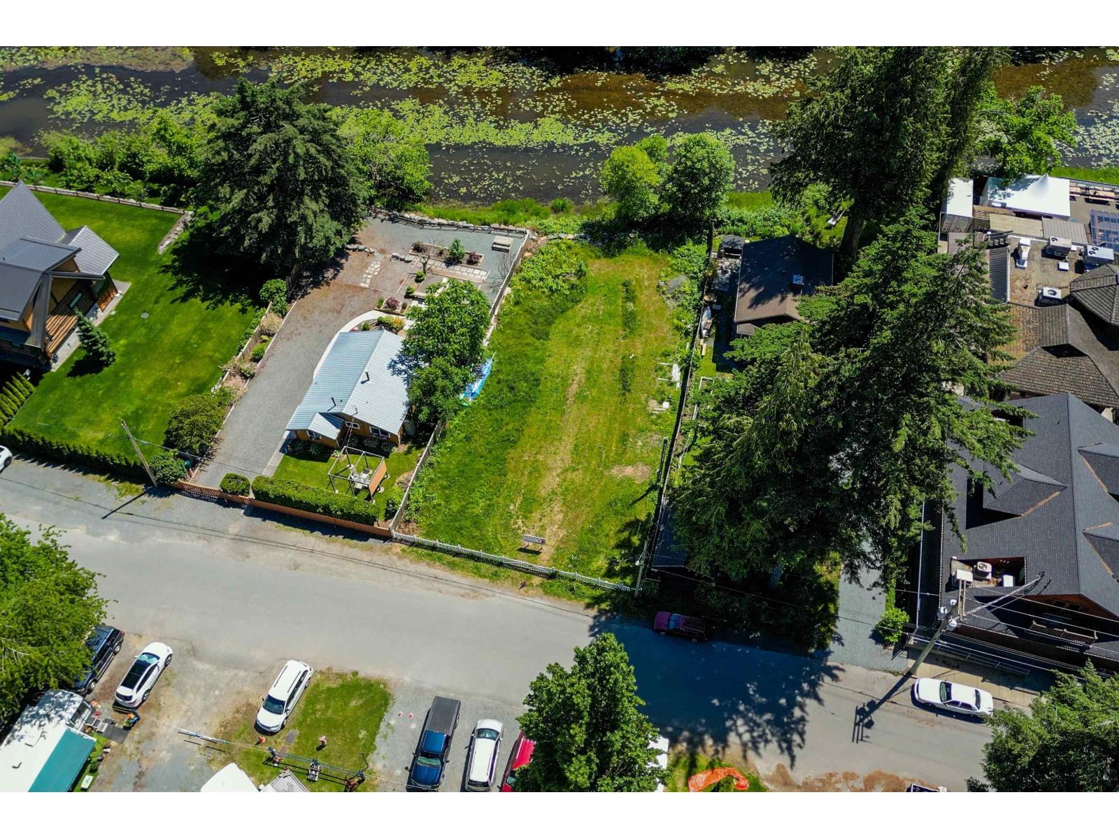 260 CEDAR AVENUE, Harrison Hot Springs