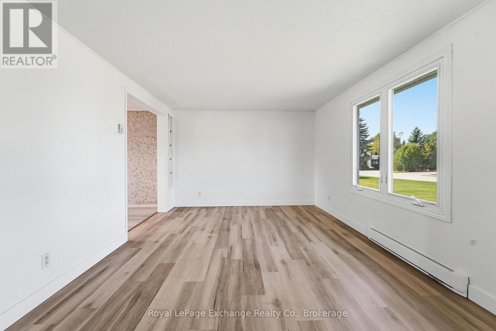 10 INVERNESS STREET N
