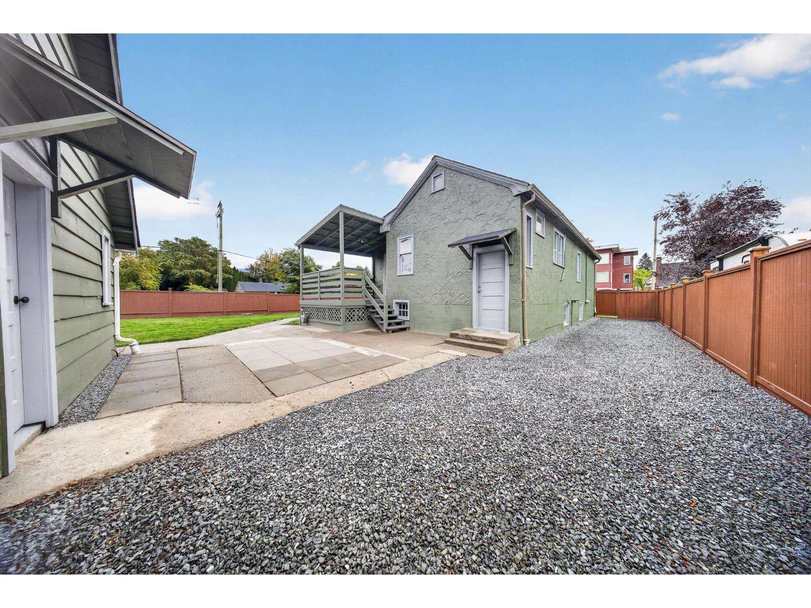 46199 SECOND AVENUE, Chilliwack Proper East
