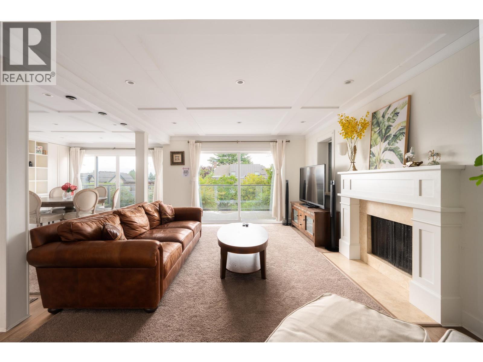 4333 LOCARNO CRESCENT
