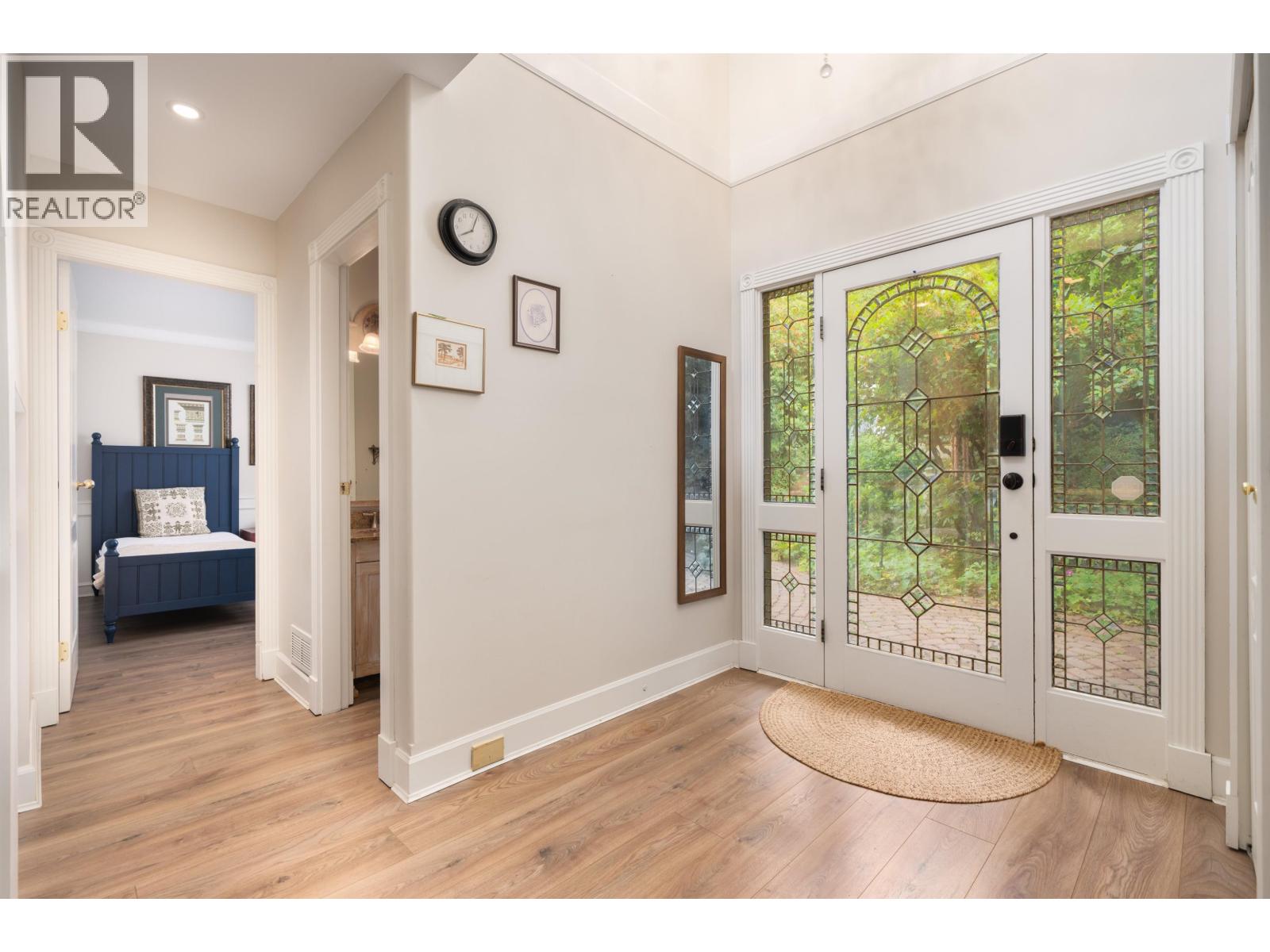 4333 LOCARNO CRESCENT