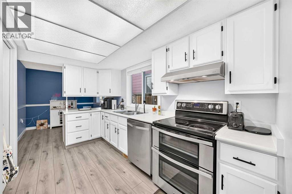 52 Cedargrove Road SW