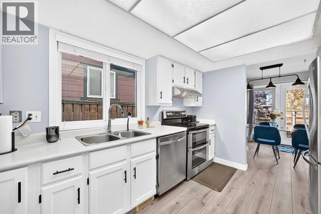 52 Cedargrove Road SW