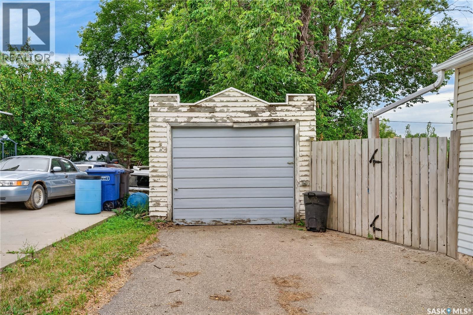 118 9th STREET