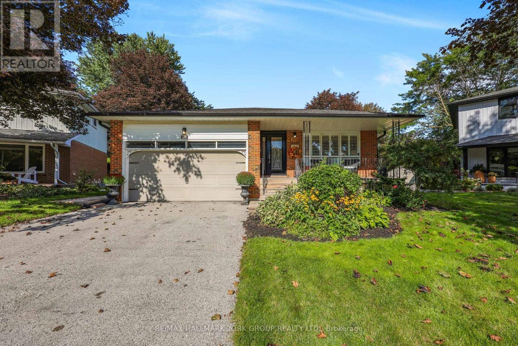 93 JULIA COURT, NEWMARKET (CENTRAL NEWMARKET), ON L3Y 4T7 - Image 1418500575.jpeg?d=l