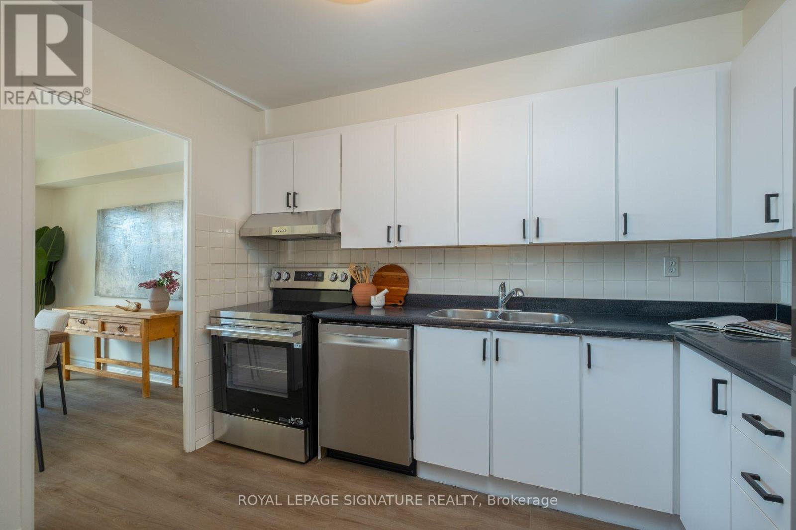 1607 - 360 RIDELLE AVENUE
